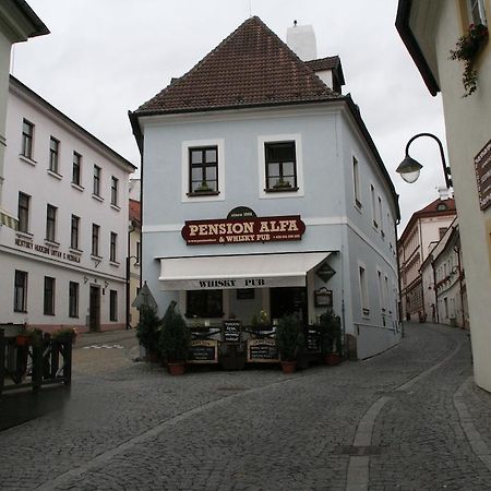 Pension Alfa & Whisky Pub Табор Екстериор снимка