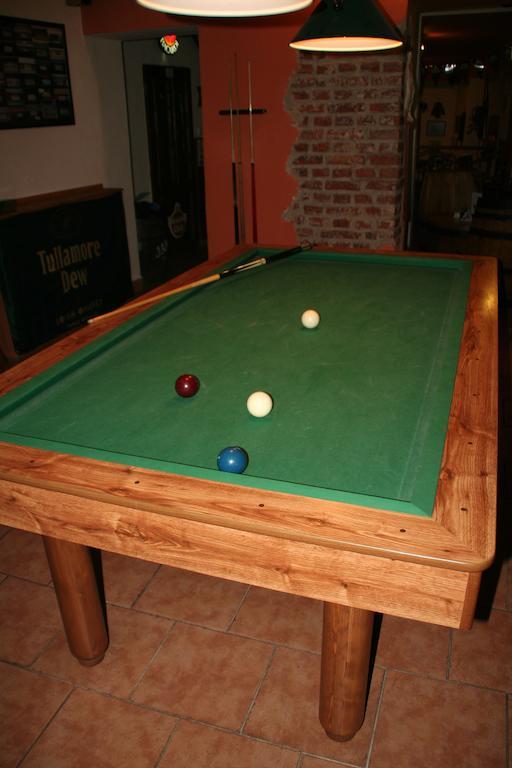 Pension Alfa & Whisky Pub Табор Екстериор снимка