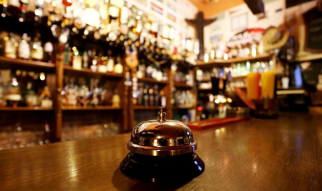 Pension Alfa & Whisky Pub Табор Екстериор снимка